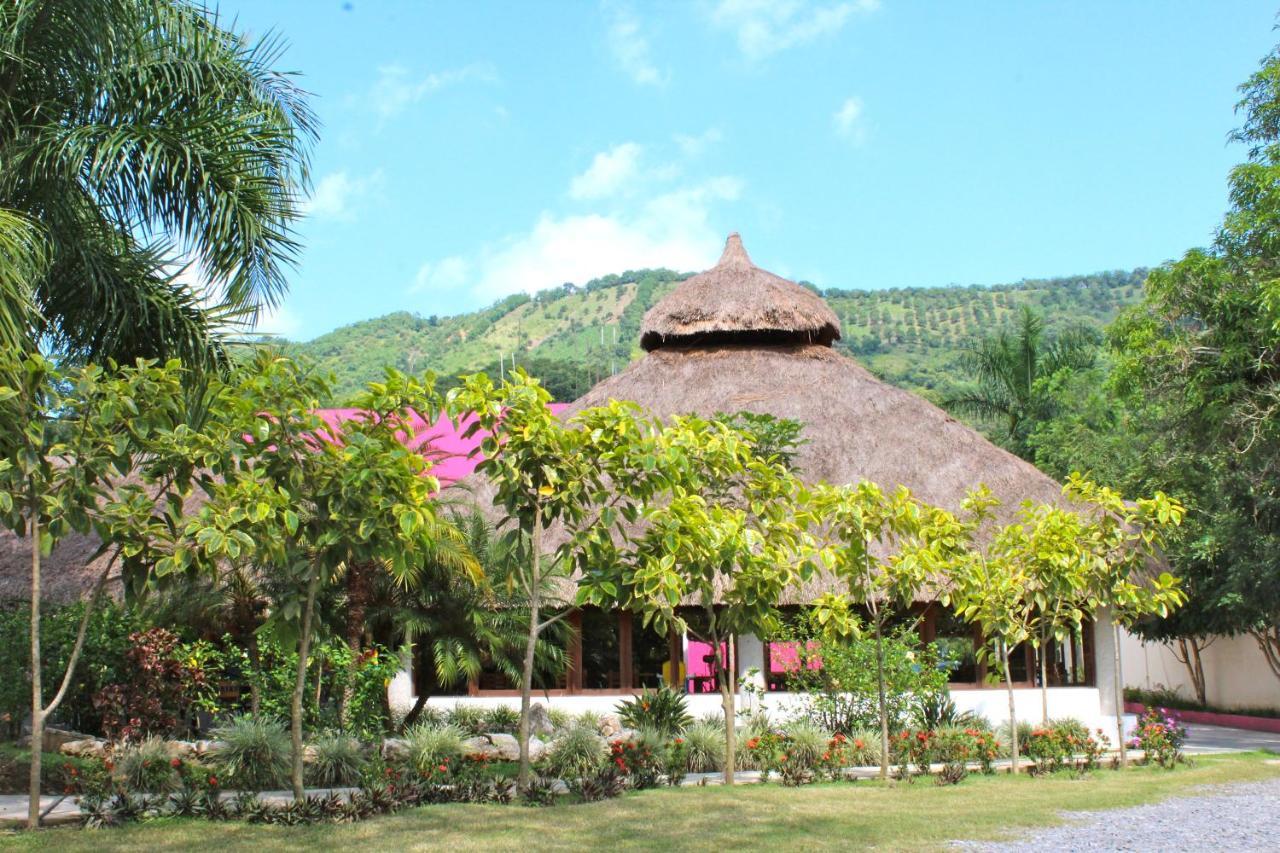 HI Huasteca Inn Hotel Matlapa Bagian luar foto